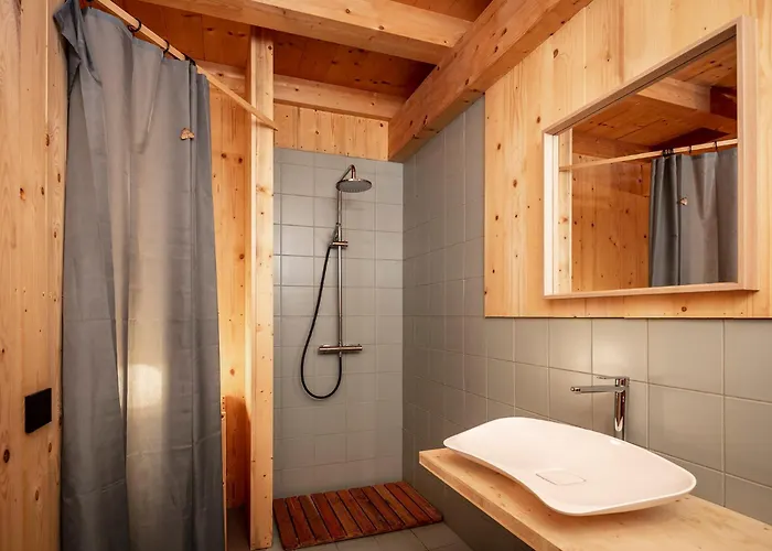 Ca' Inua - Arte, Bosco, Ospitalita